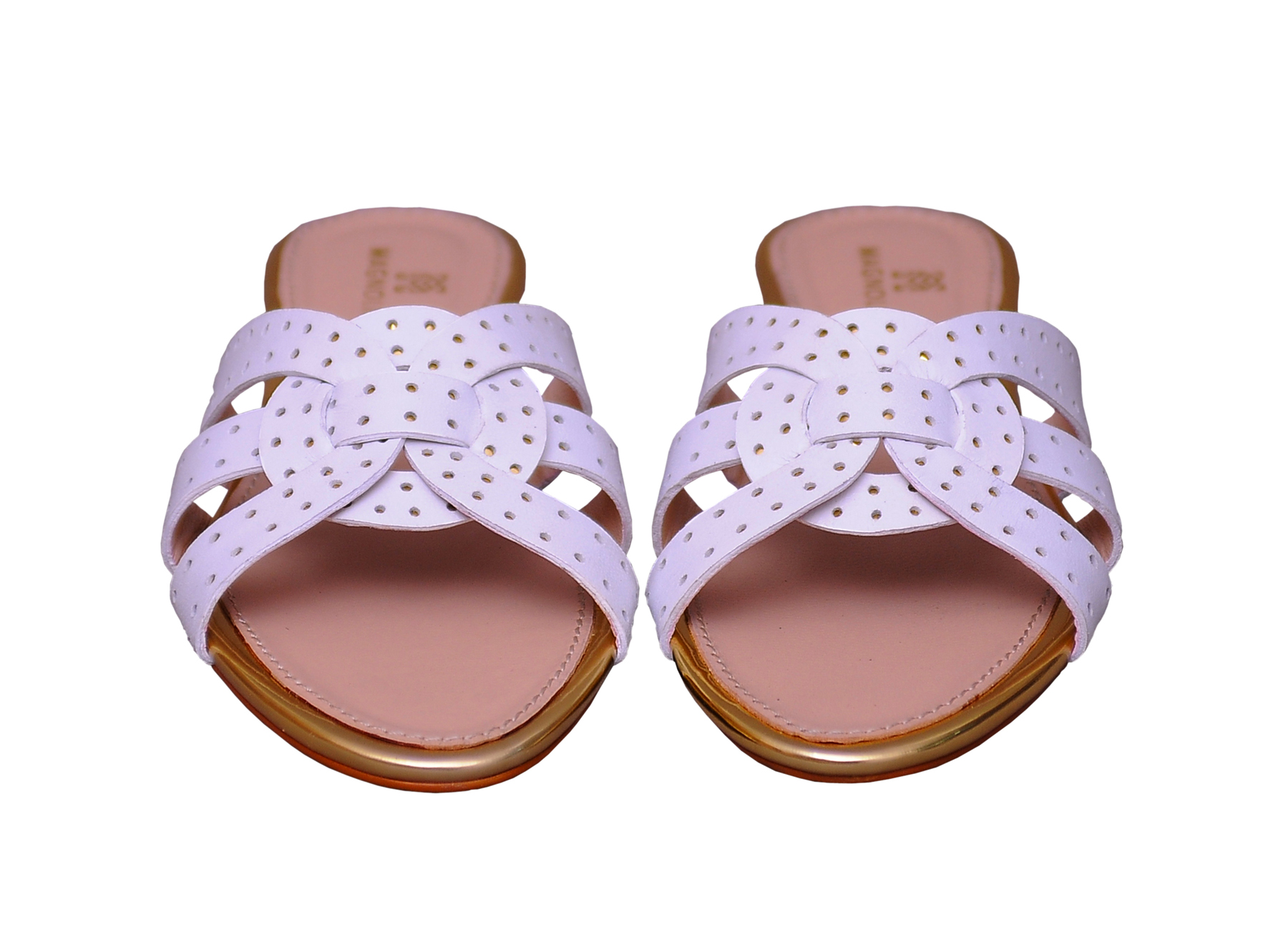 Interlinked leather slide